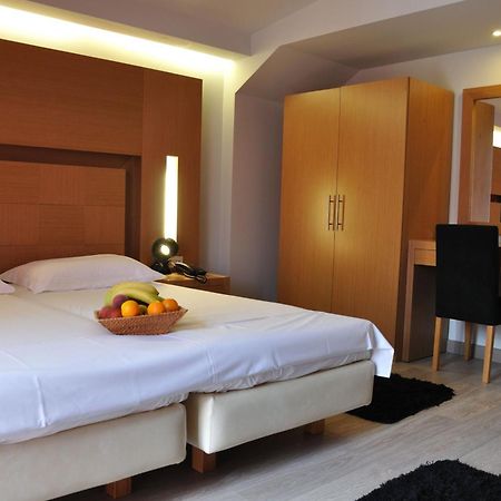 Corfu Mare Hotel -Adults Only Corfu (city) Exterior foto